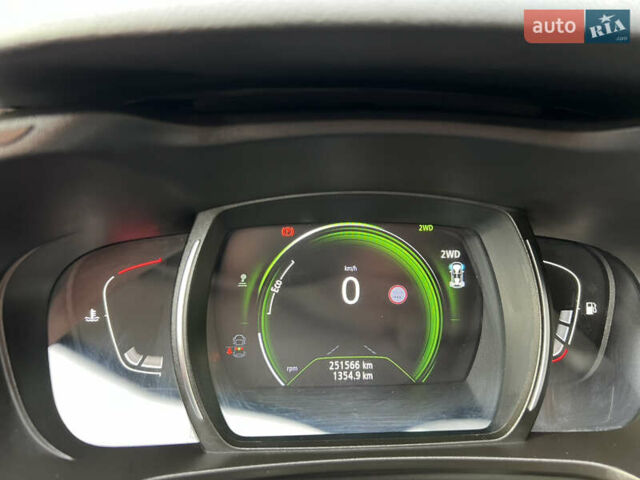 Белый Рено Kadjar, объемом двигателя 1.6 л и пробегом 252 тыс. км за 17800 $, фото 54 на Automoto.ua