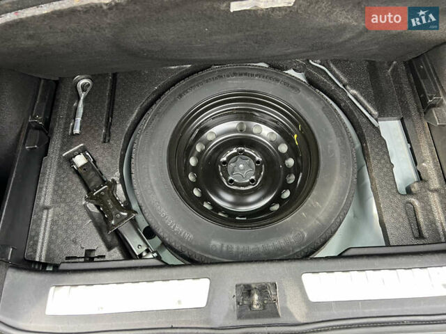 Белый Рено Kadjar, объемом двигателя 1.6 л и пробегом 252 тыс. км за 17800 $, фото 140 на Automoto.ua