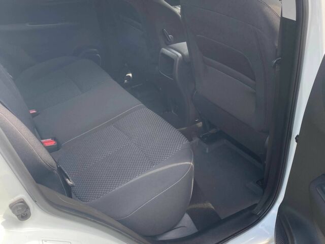 Белый Рено Kadjar, объемом двигателя 1.5 л и пробегом 226 тыс. км за 13600 $, фото 5 на Automoto.ua
