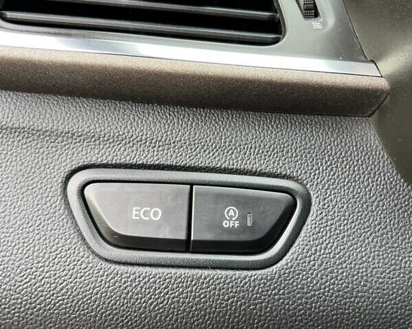 Белый Рено Kadjar, объемом двигателя 1.6 л и пробегом 252 тыс. км за 17800 $, фото 39 на Automoto.ua