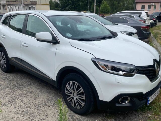 Белый Рено Kadjar, объемом двигателя 1.5 л и пробегом 226 тыс. км за 13600 $, фото 1 на Automoto.ua