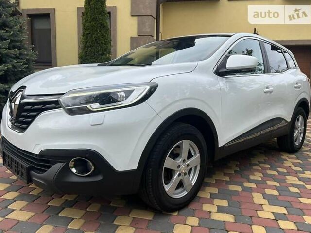 Белый Рено Kadjar, объемом двигателя 1.46 л и пробегом 178 тыс. км за 15999 $, фото 2 на Automoto.ua