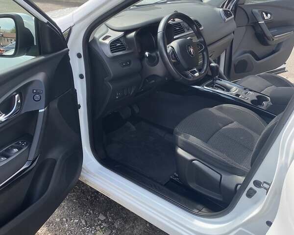 Белый Рено Kadjar, объемом двигателя 1.46 л и пробегом 226 тыс. км за 13600 $, фото 6 на Automoto.ua