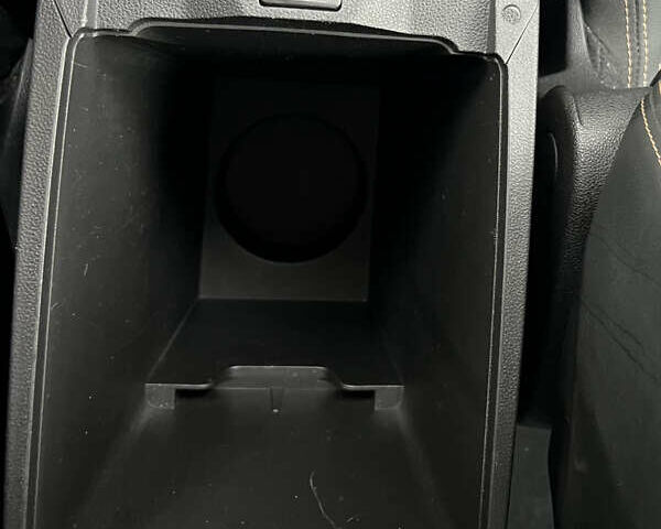 Белый Рено Kadjar, объемом двигателя 1.6 л и пробегом 252 тыс. км за 17800 $, фото 53 на Automoto.ua