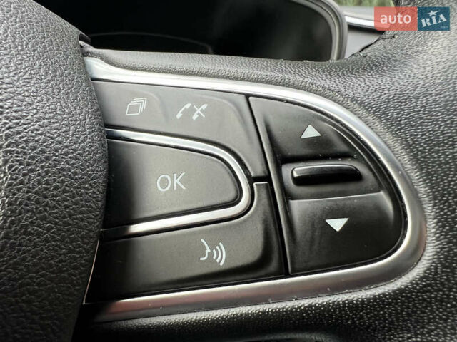 Белый Рено Kadjar, объемом двигателя 1.6 л и пробегом 252 тыс. км за 17800 $, фото 45 на Automoto.ua