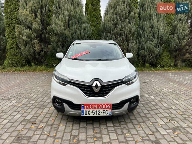 Белый Рено Kadjar, объемом двигателя 1.6 л и пробегом 252 тыс. км за 17800 $, фото 1 на Automoto.ua