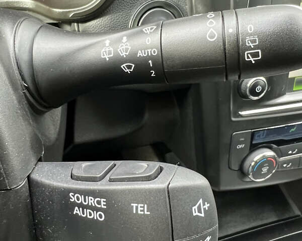 Белый Рено Kadjar, объемом двигателя 1.6 л и пробегом 252 тыс. км за 17800 $, фото 70 на Automoto.ua