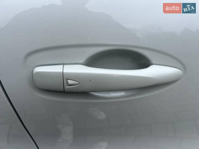 Белый Рено Kadjar, объемом двигателя 1.6 л и пробегом 252 тыс. км за 17800 $, фото 79 на Automoto.ua