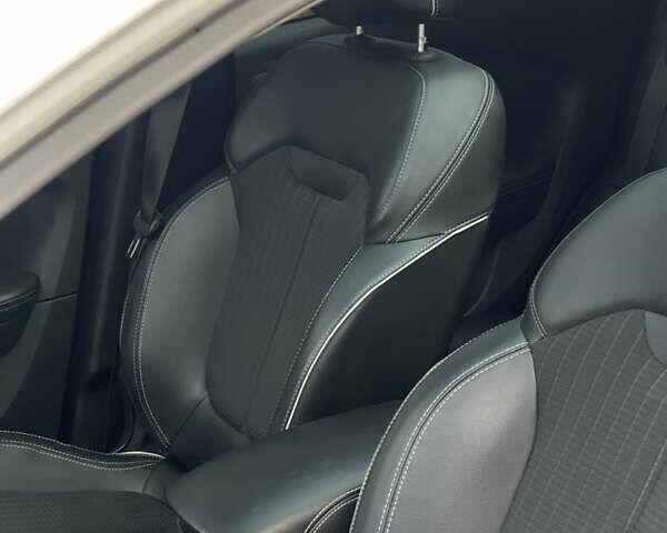 Белый Рено Kadjar, объемом двигателя 1.46 л и пробегом 270 тыс. км за 16400 $, фото 7 на Automoto.ua