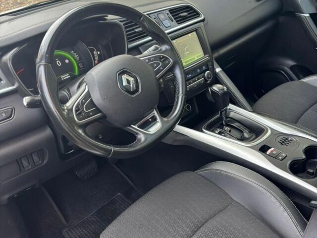 Білий Рено Kadjar, об'ємом двигуна 1.5 л та пробігом 170 тис. км за 15000 $, фото 6 на Automoto.ua