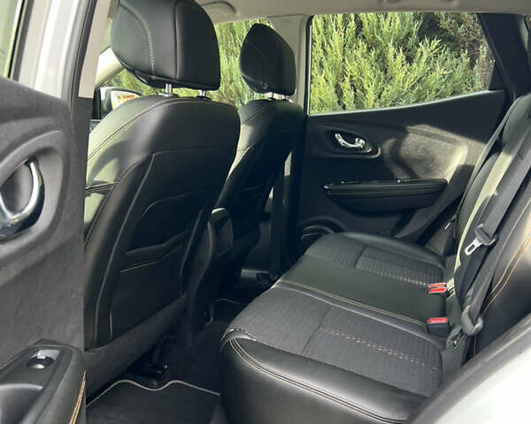 Белый Рено Kadjar, объемом двигателя 1.6 л и пробегом 252 тыс. км за 17800 $, фото 76 на Automoto.ua