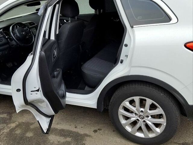 Белый Рено Kadjar, объемом двигателя 1.5 л и пробегом 227 тыс. км за 15400 $, фото 5 на Automoto.ua