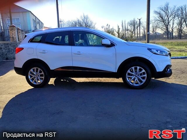 Белый Рено Kadjar, объемом двигателя 1.6 л и пробегом 119 тыс. км за 16300 $, фото 3 на Automoto.ua