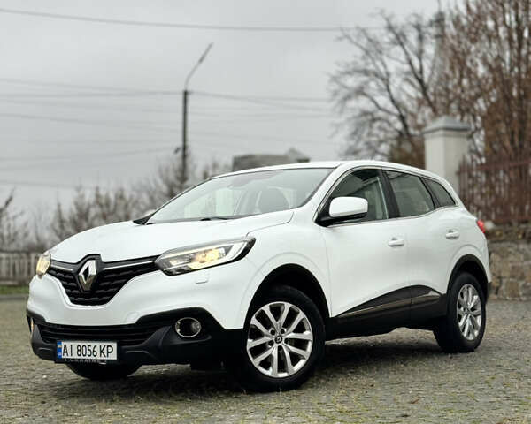Белый Рено Kadjar, объемом двигателя 1.46 л и пробегом 177 тыс. км за 15900 $, фото 3 на Automoto.ua