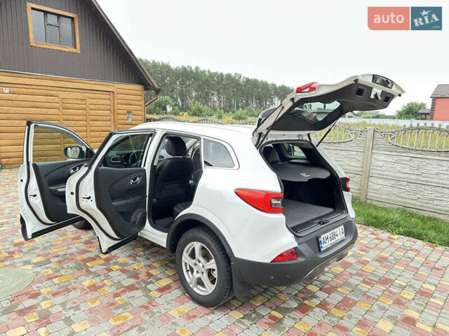 Білий Рено Kadjar, об'ємом двигуна 1.6 л та пробігом 210 тис. км за 13799 $, фото 13 на Automoto.ua