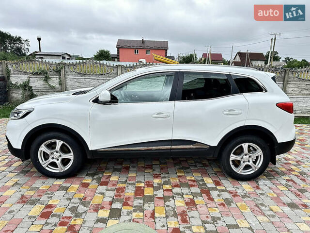 Білий Рено Kadjar, об'ємом двигуна 1.6 л та пробігом 210 тис. км за 13799 $, фото 7 на Automoto.ua