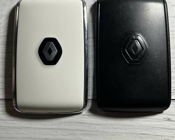 Білий Рено Kadjar, об'ємом двигуна 1.46 л та пробігом 162 тис. км за 16750 $, фото 21 на Automoto.ua