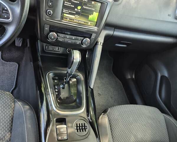 Белый Рено Kadjar, объемом двигателя 1.46 л и пробегом 177 тыс. км за 16600 $, фото 11 на Automoto.ua