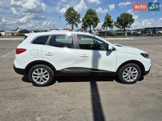 Белый Рено Kadjar, объемом двигателя 1.46 л и пробегом 177 тыс. км за 16600 $, фото 5 на Automoto.ua