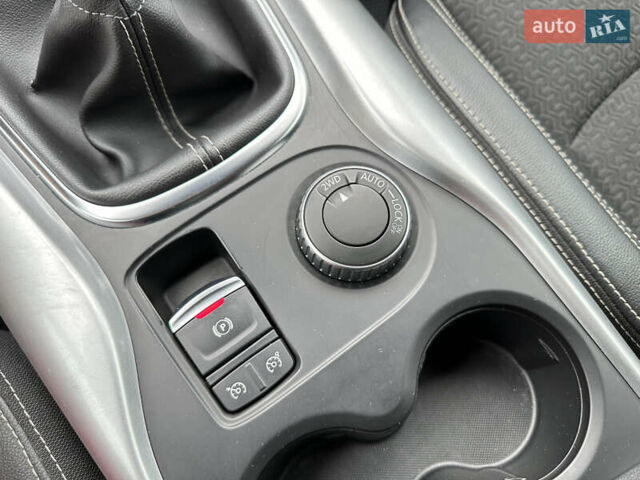 Білий Рено Kadjar, об'ємом двигуна 1.6 л та пробігом 210 тис. км за 13799 $, фото 44 на Automoto.ua