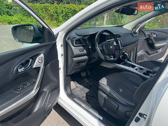 Білий Рено Kadjar, об'ємом двигуна 1.46 л та пробігом 249 тис. км за 15500 $, фото 3 на Automoto.ua