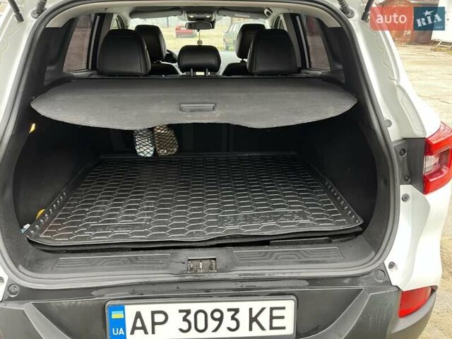 Білий Рено Kadjar, об'ємом двигуна 1.46 л та пробігом 162 тис. км за 16750 $, фото 17 на Automoto.ua
