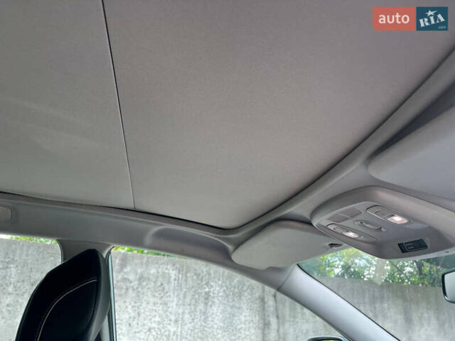 Білий Рено Kadjar, об'ємом двигуна 1.46 л та пробігом 249 тис. км за 15500 $, фото 6 на Automoto.ua