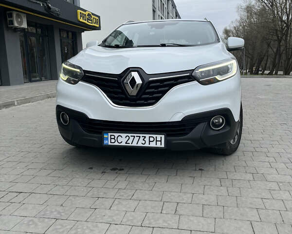 Білий Рено Kadjar, об'ємом двигуна 1.5 л та пробігом 240 тис. км за 15600 $, фото 8 на Automoto.ua