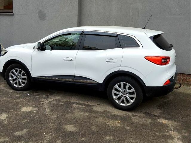 Белый Рено Kadjar, объемом двигателя 1.5 л и пробегом 227 тыс. км за 15400 $, фото 2 на Automoto.ua