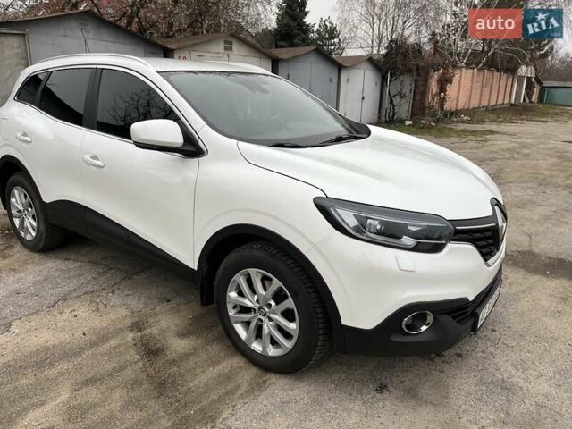 Білий Рено Kadjar, об'ємом двигуна 1.46 л та пробігом 162 тис. км за 16750 $, фото 5 на Automoto.ua