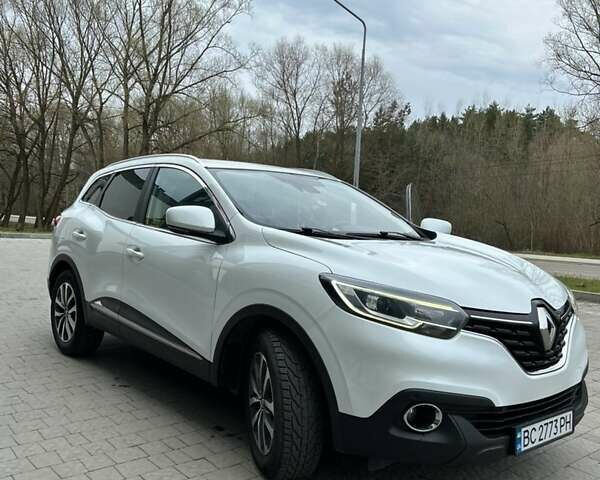 Білий Рено Kadjar, об'ємом двигуна 1.5 л та пробігом 240 тис. км за 15600 $, фото 3 на Automoto.ua