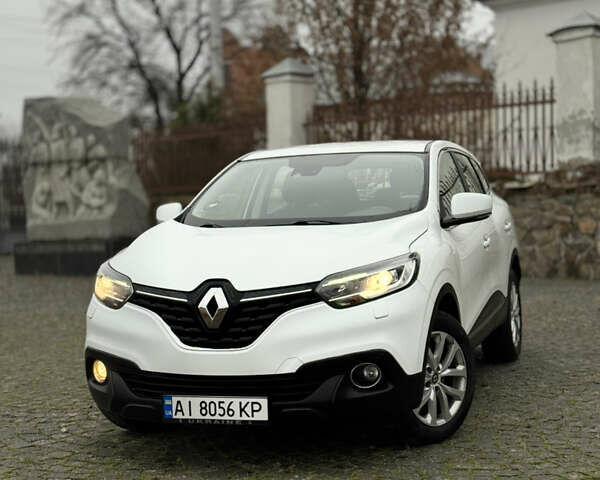 Белый Рено Kadjar, объемом двигателя 1.46 л и пробегом 177 тыс. км за 15900 $, фото 2 на Automoto.ua
