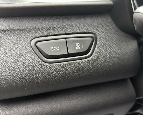 Белый Рено Kadjar, объемом двигателя 1.46 л и пробегом 177 тыс. км за 15900 $, фото 16 на Automoto.ua