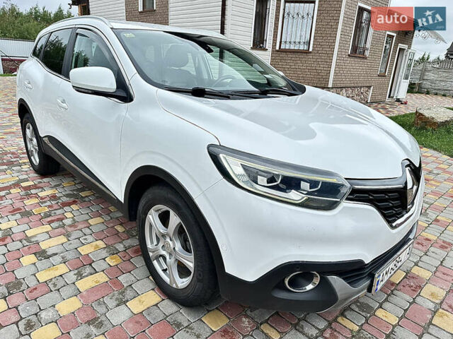 Білий Рено Kadjar, об'ємом двигуна 1.6 л та пробігом 210 тис. км за 13799 $, фото 2 на Automoto.ua