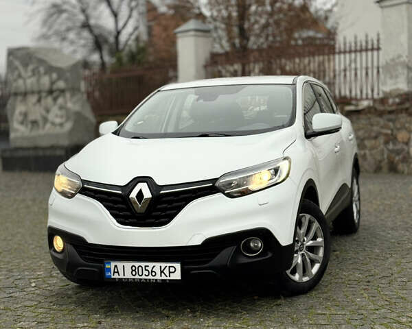 Белый Рено Kadjar, объемом двигателя 1.46 л и пробегом 177 тыс. км за 15900 $, фото 1 на Automoto.ua