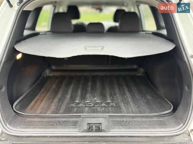 Белый Рено Kadjar, объемом двигателя 1.46 л и пробегом 177 тыс. км за 15900 $, фото 21 на Automoto.ua