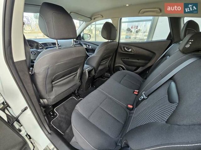 Білий Рено Kadjar, об'ємом двигуна 1.5 л та пробігом 197 тис. км за 15750 $, фото 78 на Automoto.ua