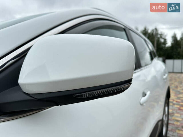 Білий Рено Kadjar, об'ємом двигуна 1.6 л та пробігом 210 тис. км за 13799 $, фото 22 на Automoto.ua