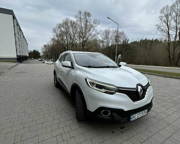 Білий Рено Kadjar, об'ємом двигуна 1.5 л та пробігом 240 тис. км за 15600 $, фото 1 на Automoto.ua