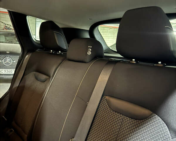 Білий Рено Kadjar, об'ємом двигуна 1.46 л та пробігом 150 тис. км за 16400 $, фото 24 на Automoto.ua