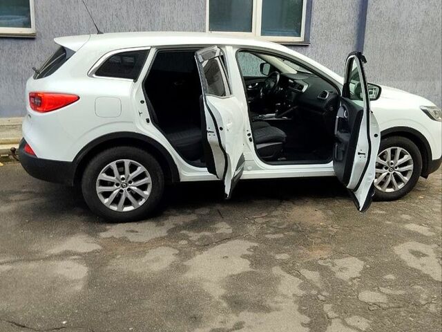 Белый Рено Kadjar, объемом двигателя 1.5 л и пробегом 227 тыс. км за 15400 $, фото 6 на Automoto.ua