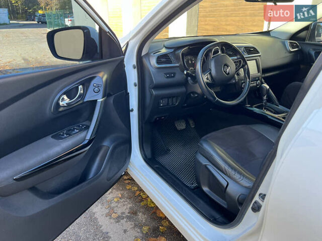 Рено Kadjar 2016 в Виннице на Automoto.ua Белый Рено Kadjar, объемом двигателя 1.46 л и пробегом 173 тыс. км за 15600 $, фото 17 на Automoto.ua