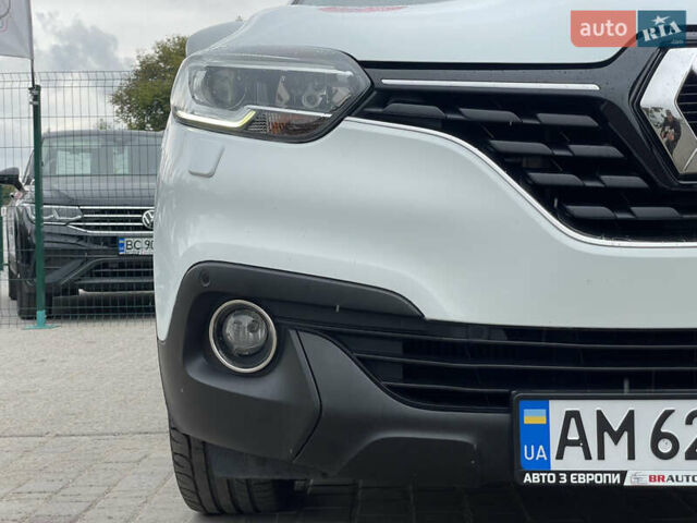 Білий Рено Kadjar, об'ємом двигуна 1.5 л та пробігом 200 тис. км за 16899 $, фото 5 на Automoto.ua