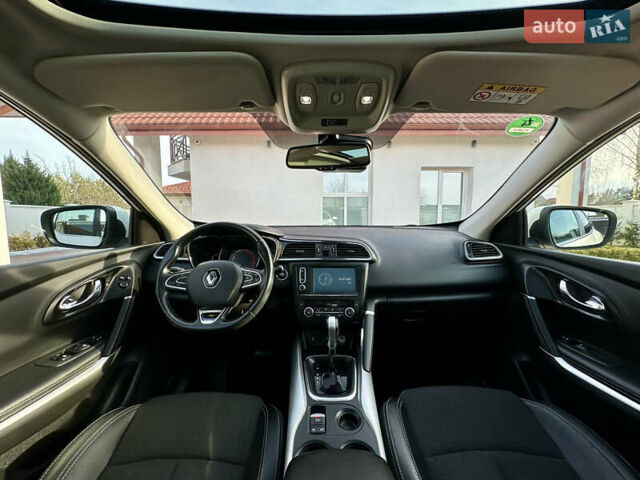 Белый Рено Kadjar, объемом двигателя 1.5 л и пробегом 230 тыс. км за 16000 $, фото 63 на Automoto.ua