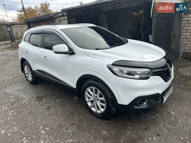 Белый Рено Kadjar, объемом двигателя 1.5 л и пробегом 249 тыс. км за 15700 $, фото 7 на Automoto.ua