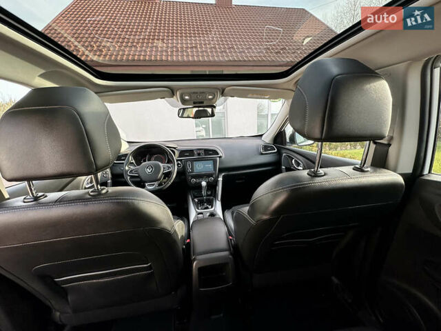 Белый Рено Kadjar, объемом двигателя 1.5 л и пробегом 230 тыс. км за 16000 $, фото 65 на Automoto.ua