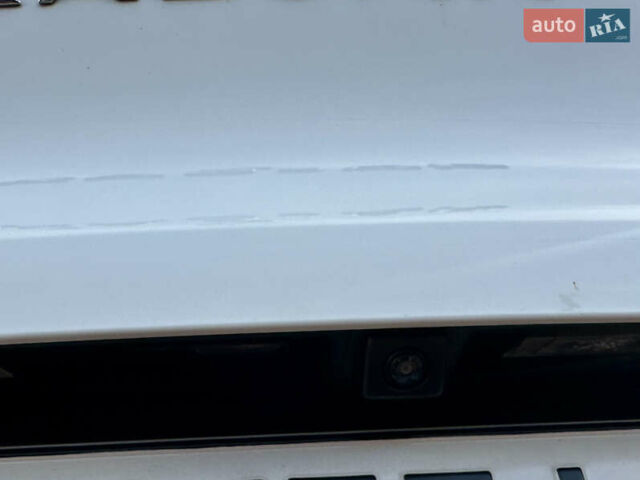 Белый Рено Kadjar, объемом двигателя 1.5 л и пробегом 230 тыс. км за 16000 $, фото 11 на Automoto.ua