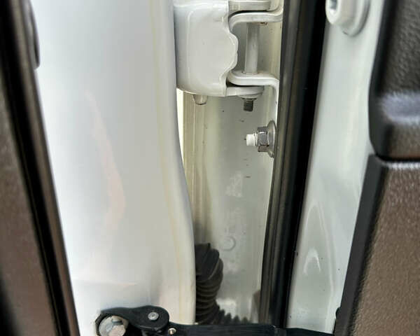 Белый Рено Kadjar, объемом двигателя 1.5 л и пробегом 230 тыс. км за 16000 $, фото 57 на Automoto.ua