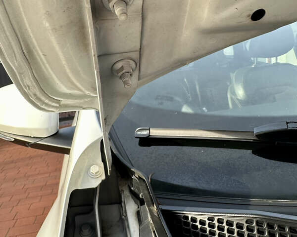 Белый Рено Kadjar, объемом двигателя 1.5 л и пробегом 230 тыс. км за 16000 $, фото 20 на Automoto.ua