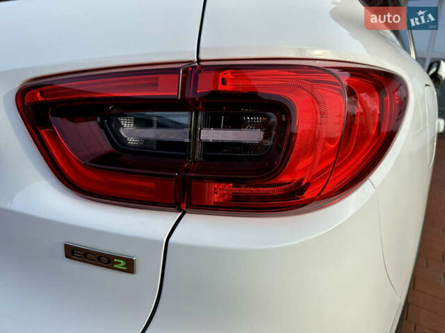 Белый Рено Kadjar, объемом двигателя 1.5 л и пробегом 230 тыс. км за 16000 $, фото 14 на Automoto.ua